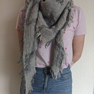 Aritzia Wilfred 100% Wool Long Gray Scarf